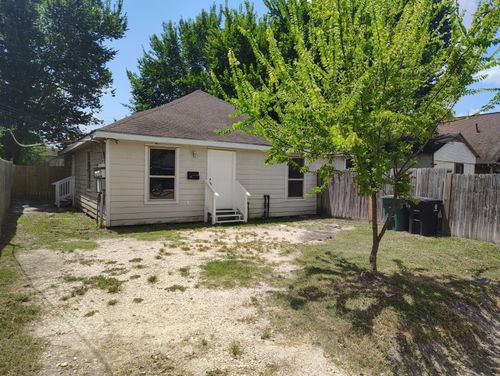 a-7318 Laredo St, Houston, TX, 77020-3419 | Card Image