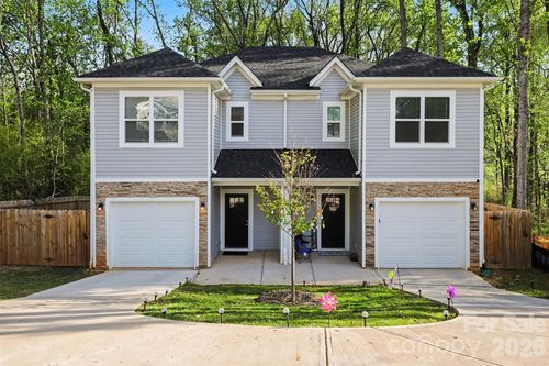 2046 Mcdonald Dr, Charlotte, NC, 28216-3234 | Card Image