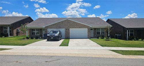 535 Nw 69th Ave, Bentonville, AR, 72713-2185 | Card Image