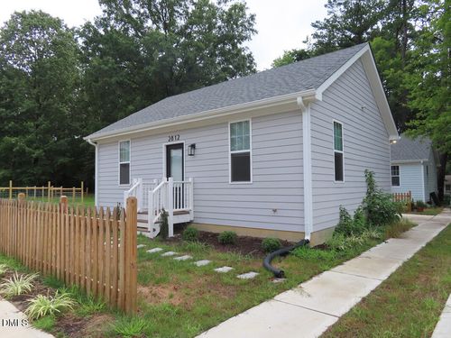 2812 Cascadilla St, Durham, NC, 27704-4412 | Card Image