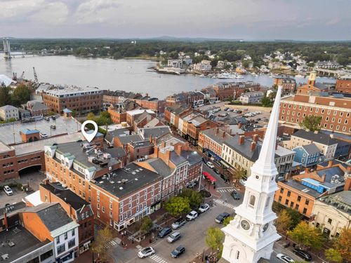 k-20 Ladd St, Portsmouth, NH, 03801-4087 | Card Image