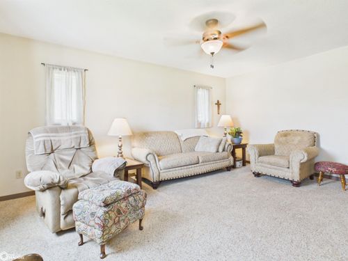 18 Pine Court, Montrose, IA, 52639 | Card Image