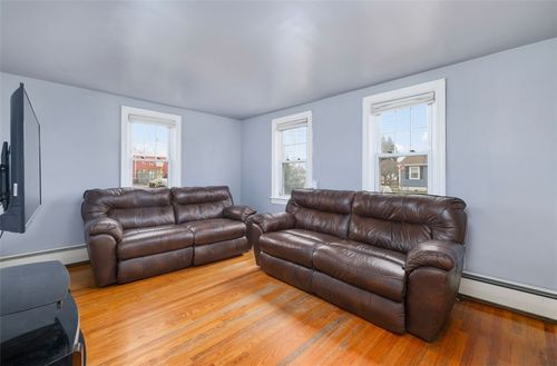 64 Busby Street, Pawtucket, RI, 02860 | Card Image