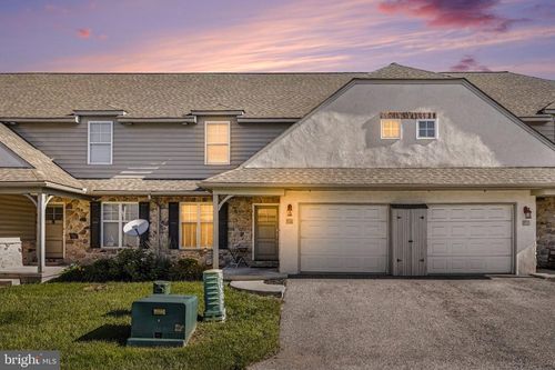 49 Toll Gate Sta, Lancaster, PA, 17601-5687 | Card Image