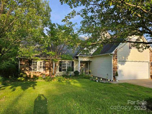 3136 Blueberry Dr, Monroe, NC, 28110-8114 | Card Image