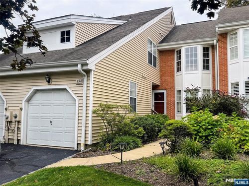 198 Zeppi Ln, West Orange, NJ, 07052-4130 | Card Image
