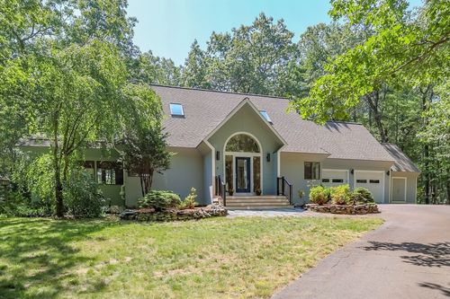 4 Blue Herons Way, Pepperell, MA, 01463-1176 | Card Image
