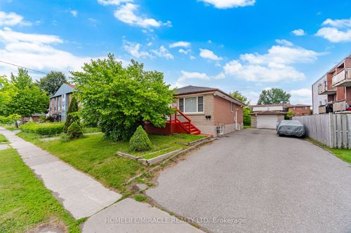 283 Cordova Rd, Oshawa, ON, L1J1P1 | Card Image