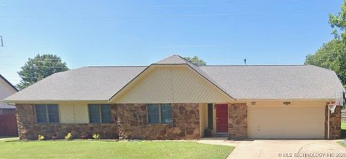 4004 S Maple Ave, Broken Arrow, OK, 74011-2024 | Card Image