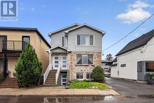 388 Winston Ave, Ottawa, ON, K2A1Y5 | Card Image