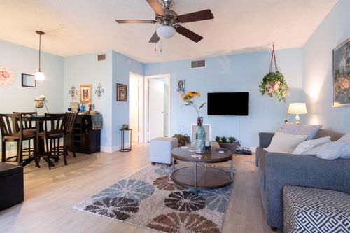apt-301-804 Se 7th St, Deerfield Beach, FL, 33441-4859 | Card Image