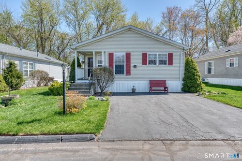 21 Laurel Cir, East Windsor, CT, 06088-1717 | Card Image