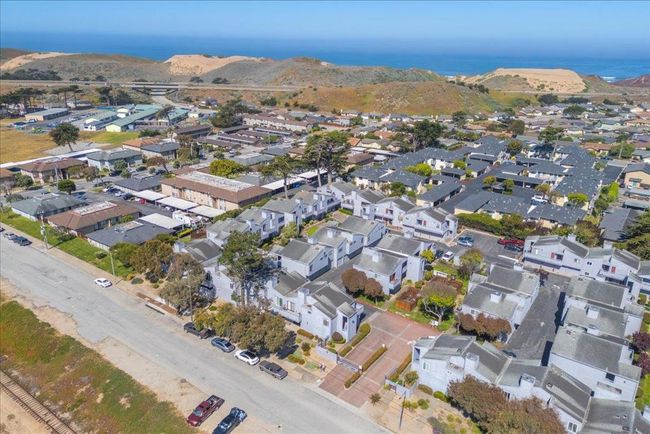 2 - 3095 Marina Dr, Condo with 2 bedrooms, 2 bathrooms and 1 parking in Marina CA | Image 22