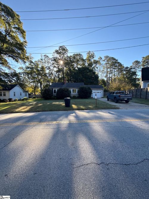 608 E Calhoun Street, Anderson, SC, 29621 | Card Image