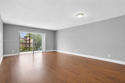 309-5961 N Falls Circle Dr, Lauderhill, FL, 33319-6811 | Card Image