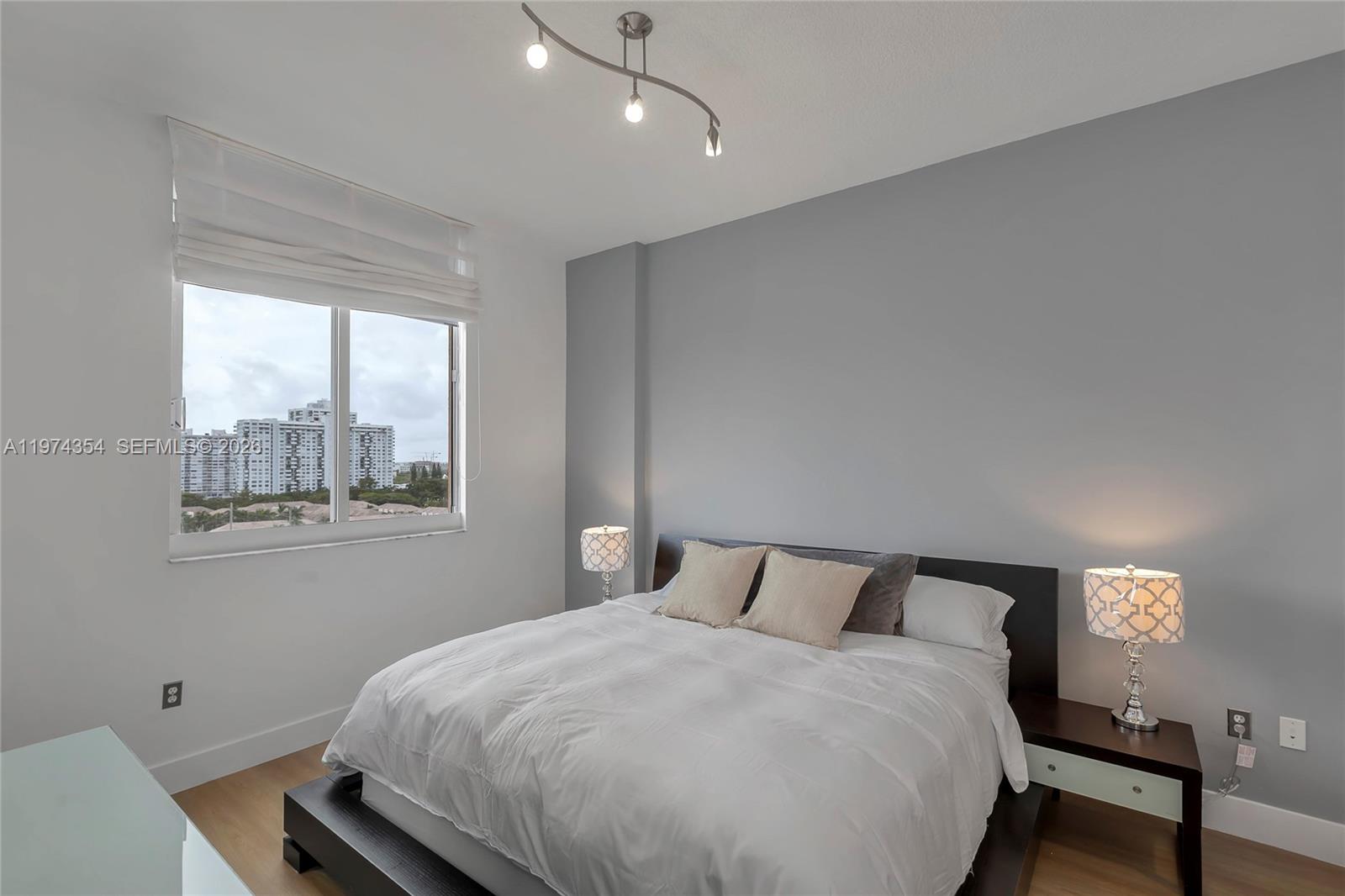 Residential Lease in Aventura 2