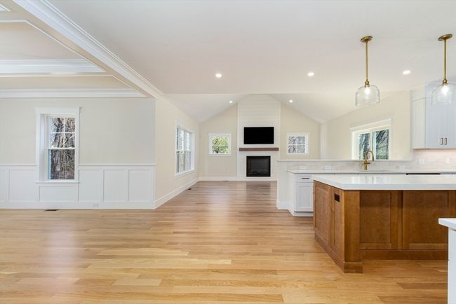 116 Winthrop St, House other with 4 bedrooms, 4 bathrooms and 6 parking in Medway MA | Image 10