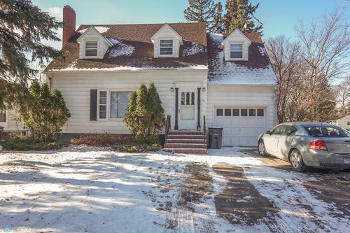 1101 11th St S, Moorhead, MN, 56560-3618 | Card Image