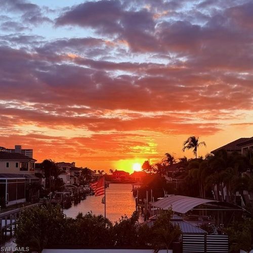 10002 Vanderbilt Dr, Naples, FL, 34108-2102 | Card Image