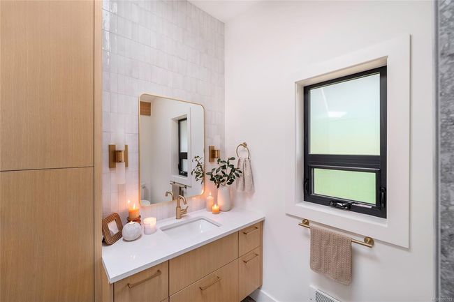 585 Wildwood Cres, House other with 1 bedrooms, 1 bathrooms and 3 parking in Gabriola Island BC | Image 30