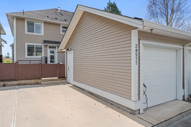 20577 84 Avenue, Home with 4 bedrooms, 3 bathrooms and 2 parking in Langley BC | Image 36