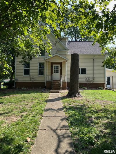 204 S Union Street, House other with 4 bedrooms, 1 bathrooms and null parking in Toulon IL | Image 1