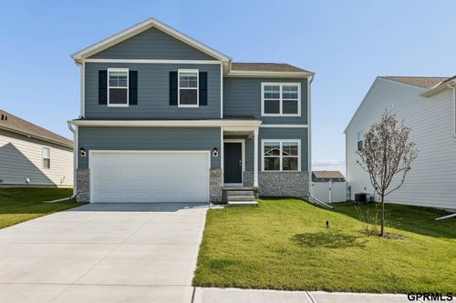 16413 Davidson St, Bennington, NE, 68007-5632 | Card Image