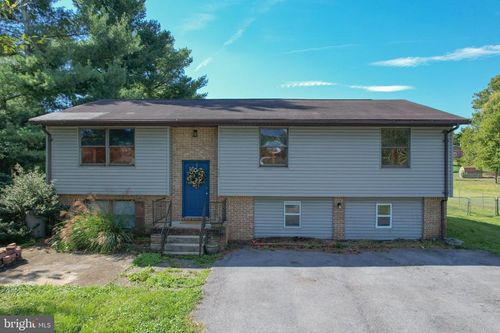 157 General Lee Ave, INWOOD, WV, 25428-3789 | Card Image