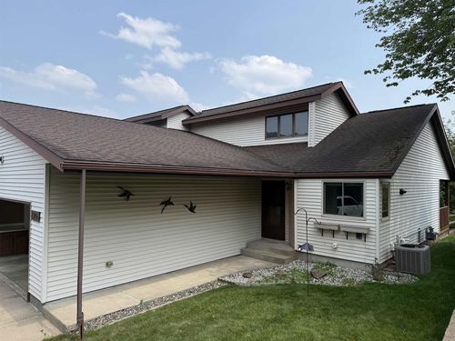 2907 Westhill Dr, Wausau, WI, 54401-3772 | Card Image