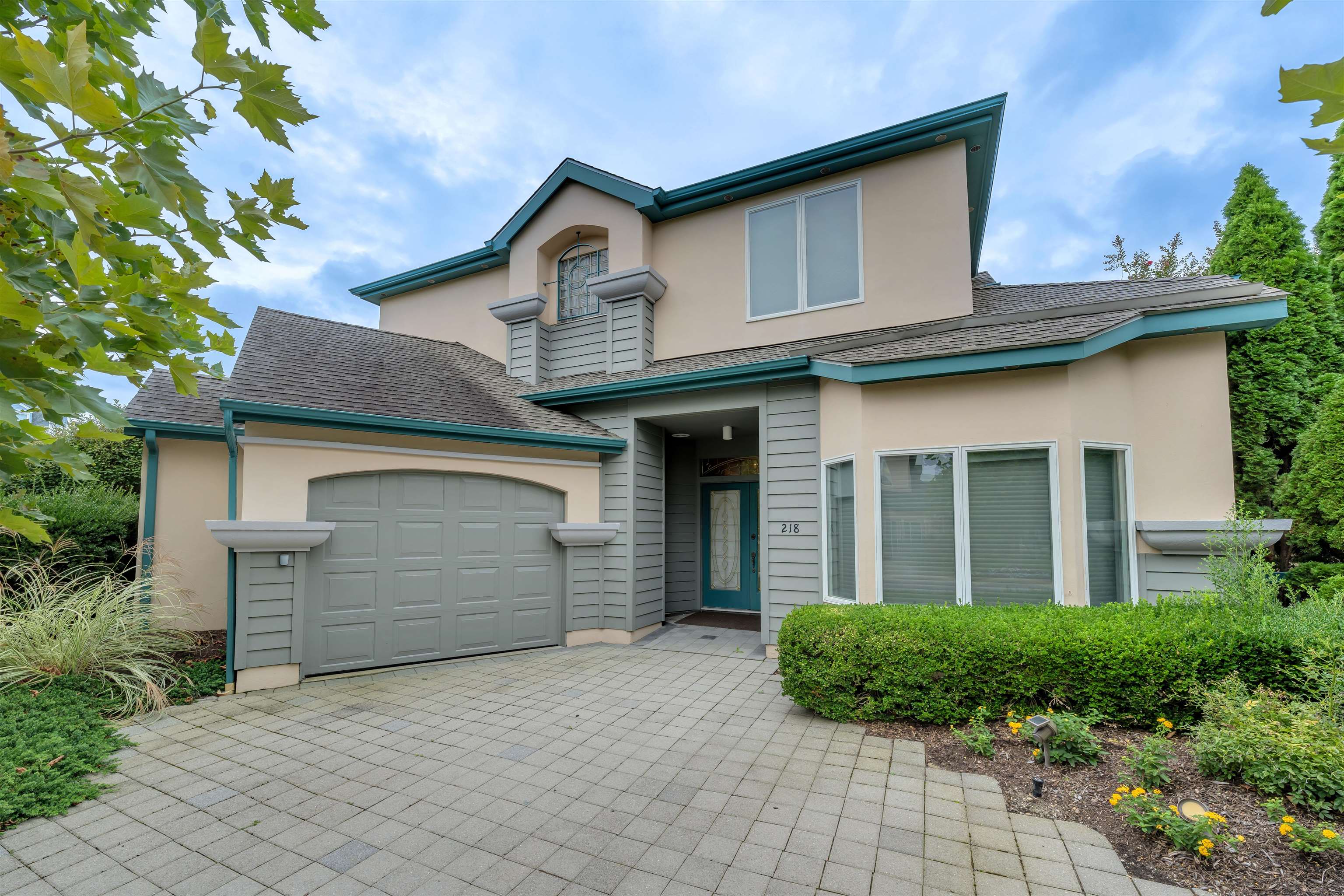 Dune Dr, Wildwood, NJ 08260