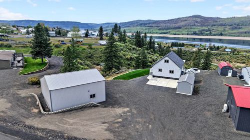 42325 Doe Rd N, Deer Meadows, WA, 99122-9461 | Card Image