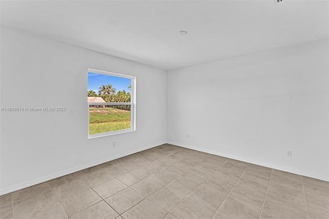 2033 Sw Castinet Ln, House other with 4 bedrooms, 3 bathrooms and null parking in Port St. Lucie FL | Image 35