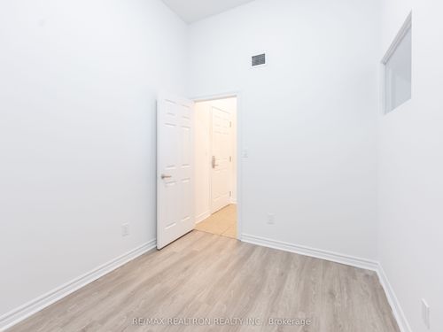 304-1407 Dupont St, Toronto, ON, M6H4J7 | Card Image