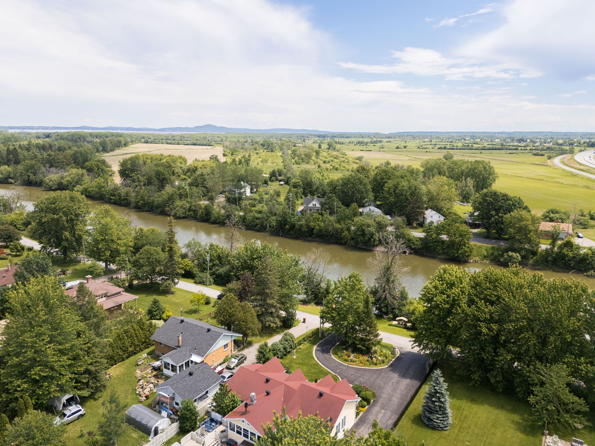 Residential in Rigaud 5