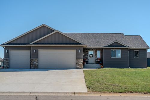 4715 Dixie Ln Sw, Alexandria, MN, 56308-4977 | Card Image