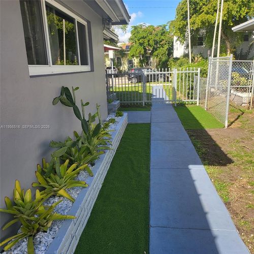 apt-4-1934 Madison St, HOLLYWOOD, FL, 33020-5410 | Card Image