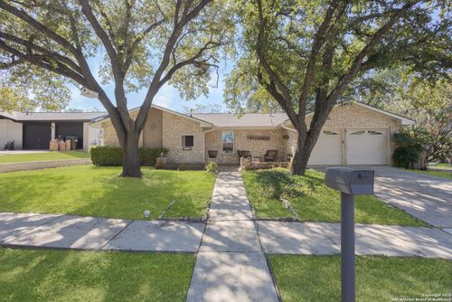 6114 Forest Wood St, San Antonio, TX, 78240-3236 | Card Image