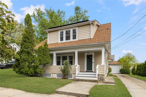 26 Welfare Ave, Cranston, RI, 02910-1236 | Card Image