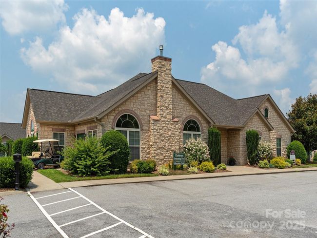 Clubhouse | Image 36