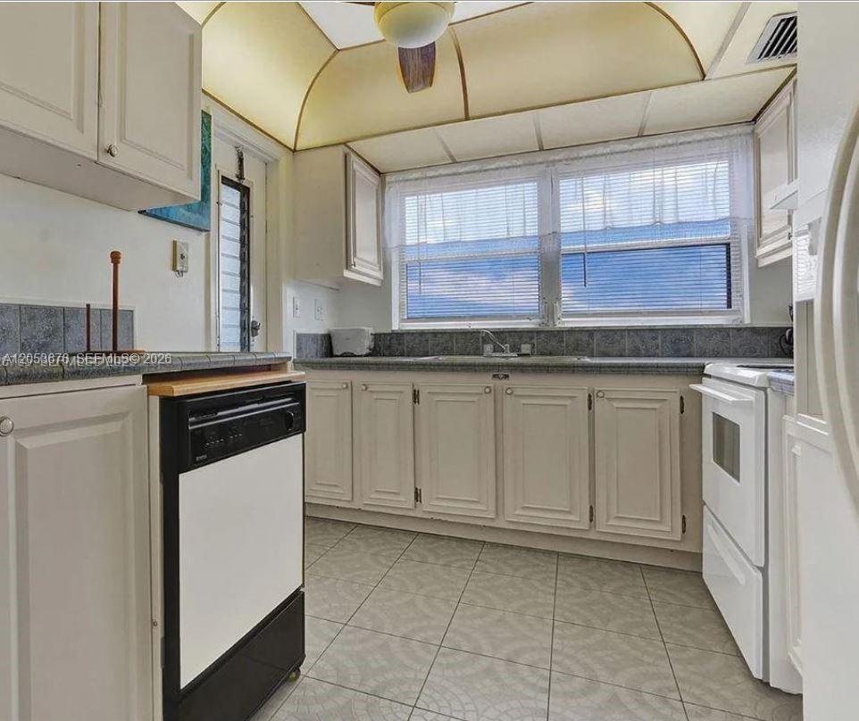 Residential in Lauderhill 2