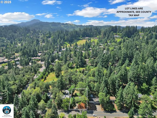 1770 W 28 Th Ave, House other with 3 bedrooms, 2 bathrooms and 2 parking in Eugene OR | Image 44