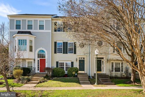4118 Fountainside Ln, FAIRFAX, VA, 22030-7405 | Card Image