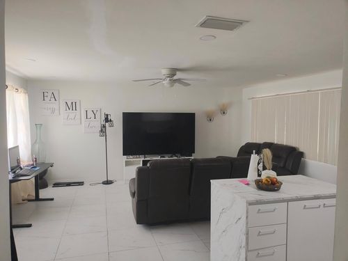 1249 Nw 18th St, Fort Lauderdale, FL, 33311-4747 | Card Image