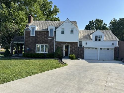 110 S Pearl St, Mc Arthur, OH, 45651-1041 | Card Image