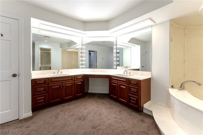 42 Gulf Stream Ct, House other with 4 bedrooms, 5 bathrooms and null parking in Las Vegas NV | Image 14