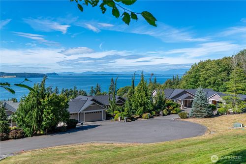 76-0 Vanderlin Dr, Camano Island, WA, 98282 | Card Image