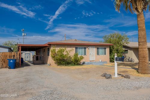812 S Navajo Ave, Parker, AZ, 85344-4933 | Card Image