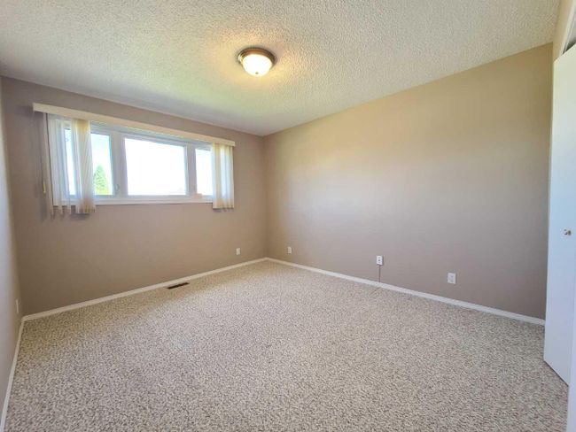 143 3 Avenue Se, Home with 3 bedrooms, 1 bathrooms and 5 parking in Falher AB | Image 26