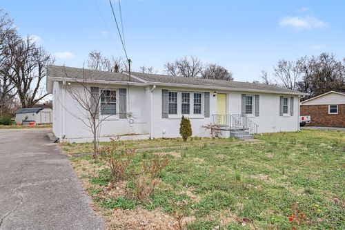 407 Sam Houston Dr, Lebanon, TN, 37087-2137 | Card Image