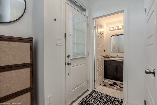 51 - 70 Plains Rd W, Townhouse with 2 bedrooms, 2 bathrooms and 1 parking in Burlington ON | Image 16